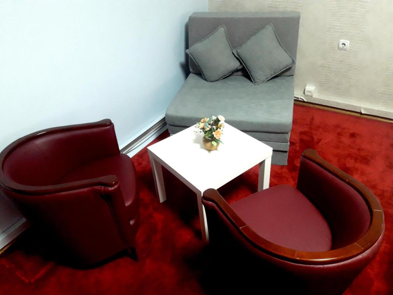 Hotel Aristocrat & Fish Restaurant Скопье Экстерьер фото